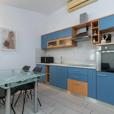 Maca Apartments&suites Trogir