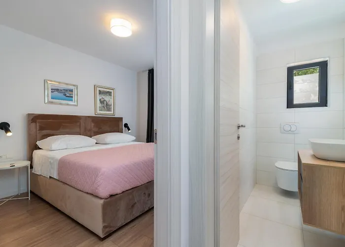 Maca Apartments&suites Trogir