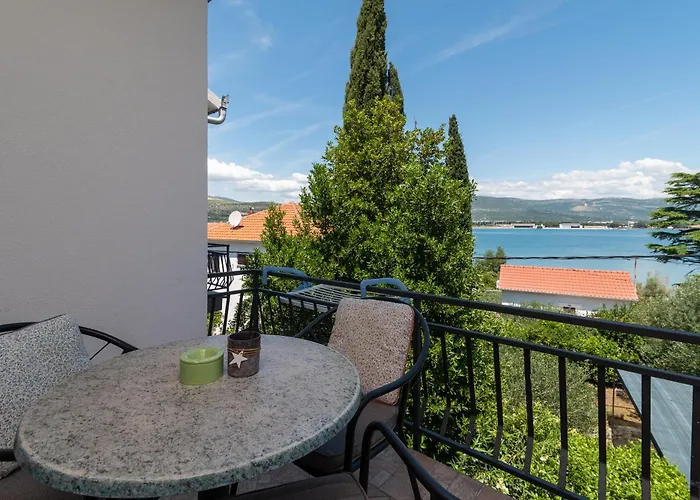 Maca Apartments&suites *