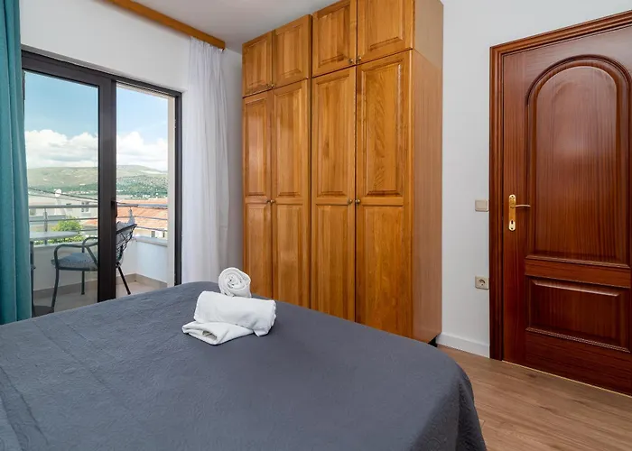 Maca Apartments&suites Trogir