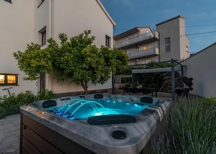 Maca Apartments&suites * Trogir