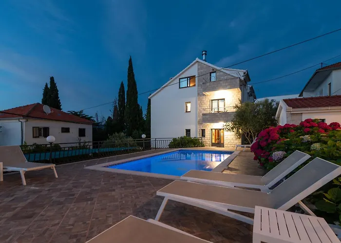 Maca Apartments&suites Apartamento Trogir