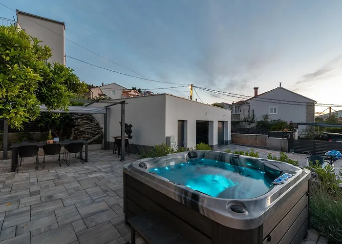 Maca Apartments&suites Trogir