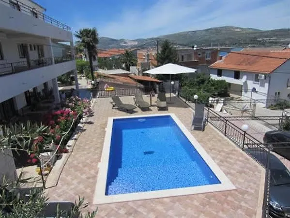 Apartamento Maca Apartments&suites *