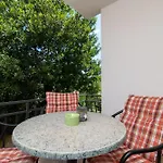 Apartament Maca &