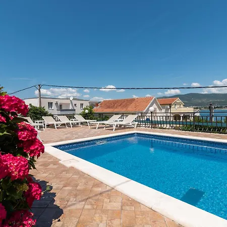 Maca & Apartmán Trogir